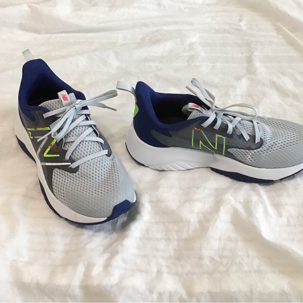New Balance Kids' Rave Run V2 Sneakers in Gray and Navy